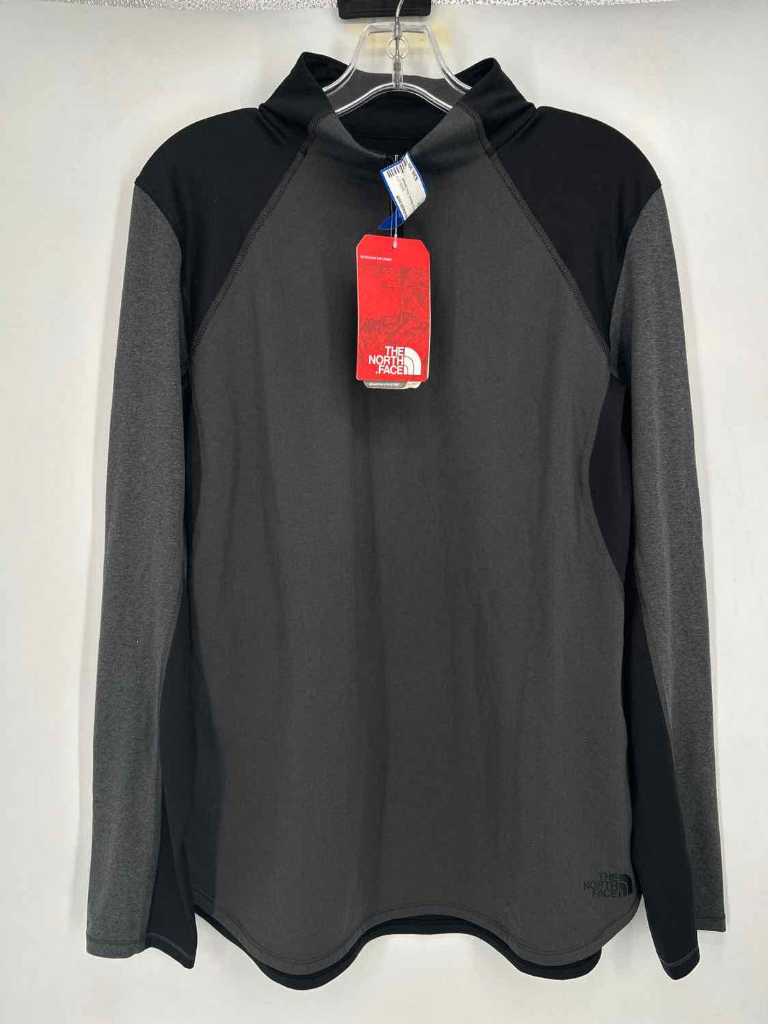 The North Face Size XL Black & Gray Long Sleeve Active Tops