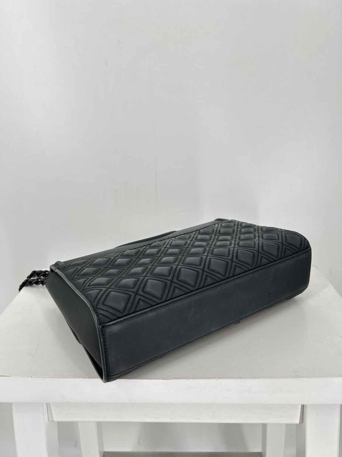 Tory Burch Black Pebbled Leather Pre Owned Crossbody