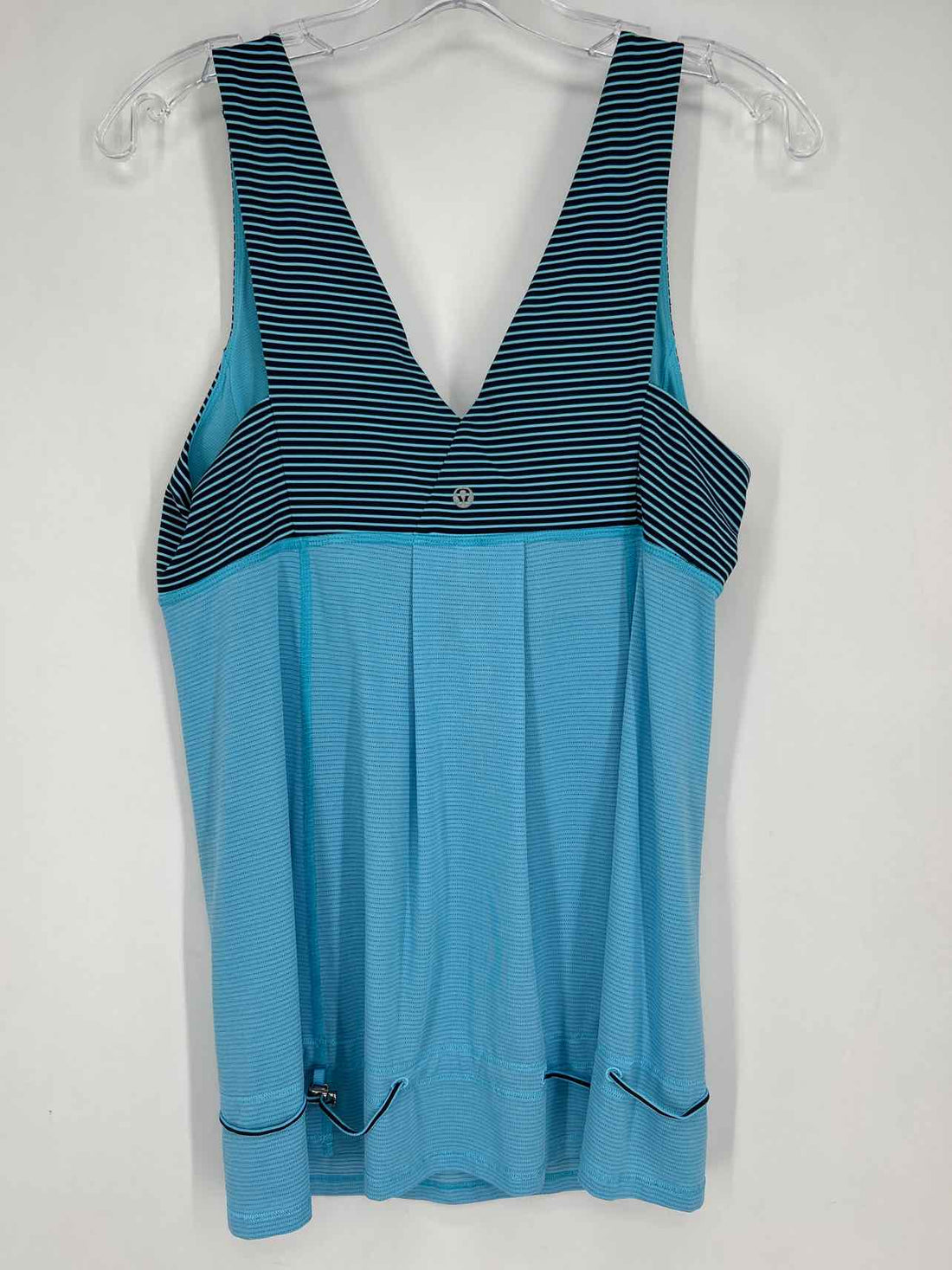 Lululemon Size 10 Blue Stripe Active Tops
