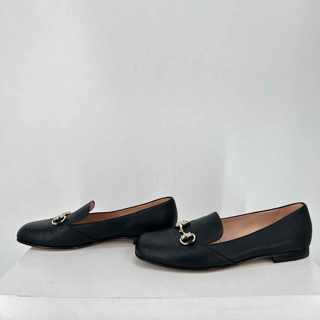 Gucci Loafer with horsebit Women Size 38.5 Black Pre Owned Leather LUXURY