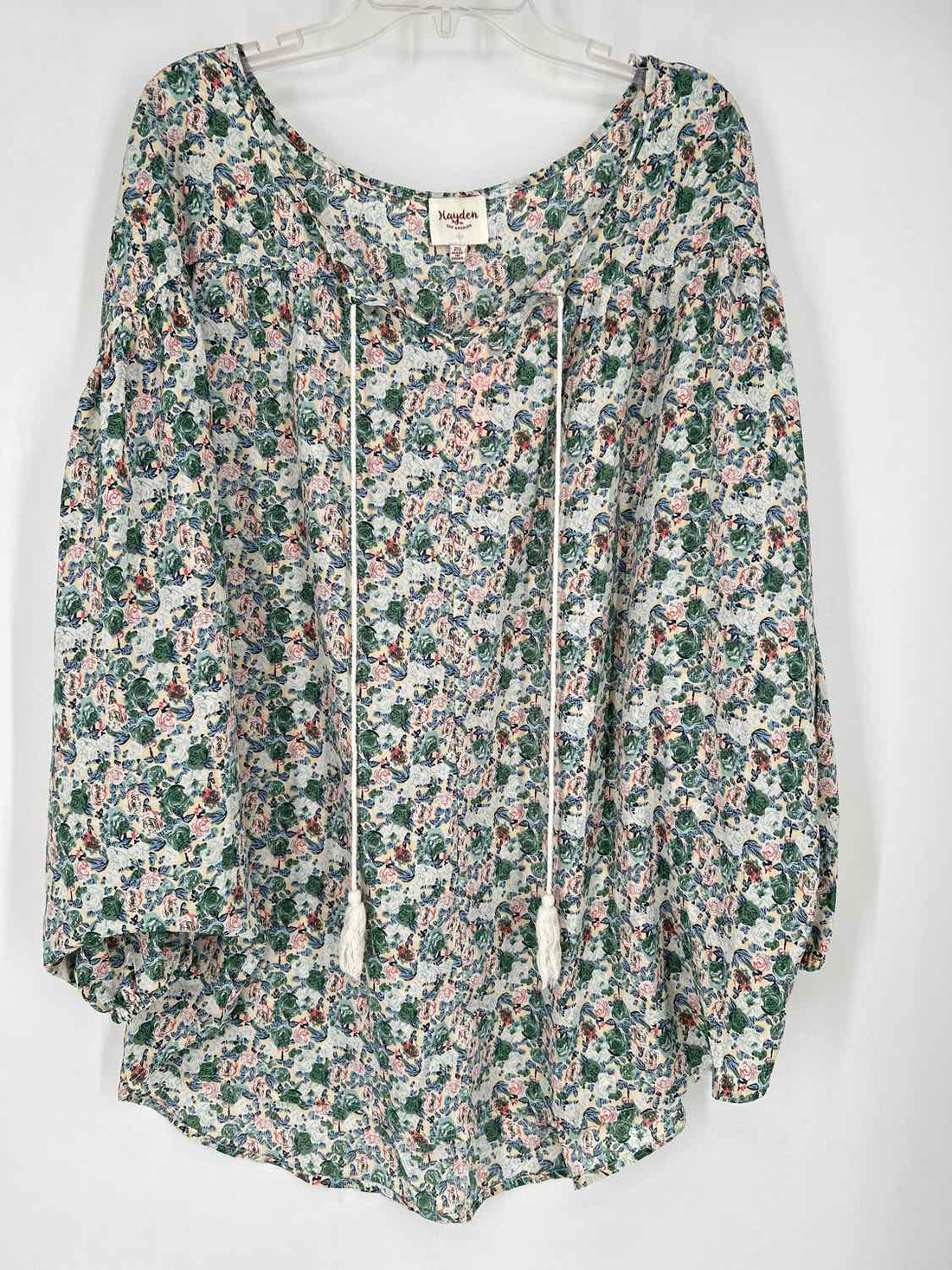 Hayden Size 2XL Cream Floral Top/Blouse