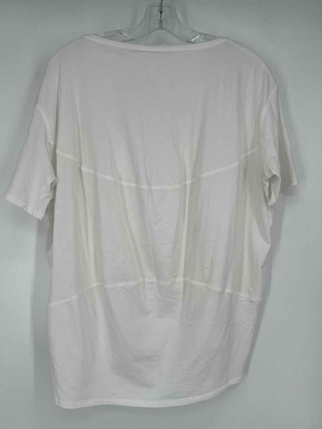 Lululemon Size M White Active Tops