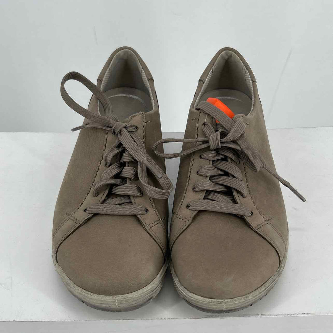Dansko Women Size 37 (6.5-7) Taupe Genuine Leather Sneakers