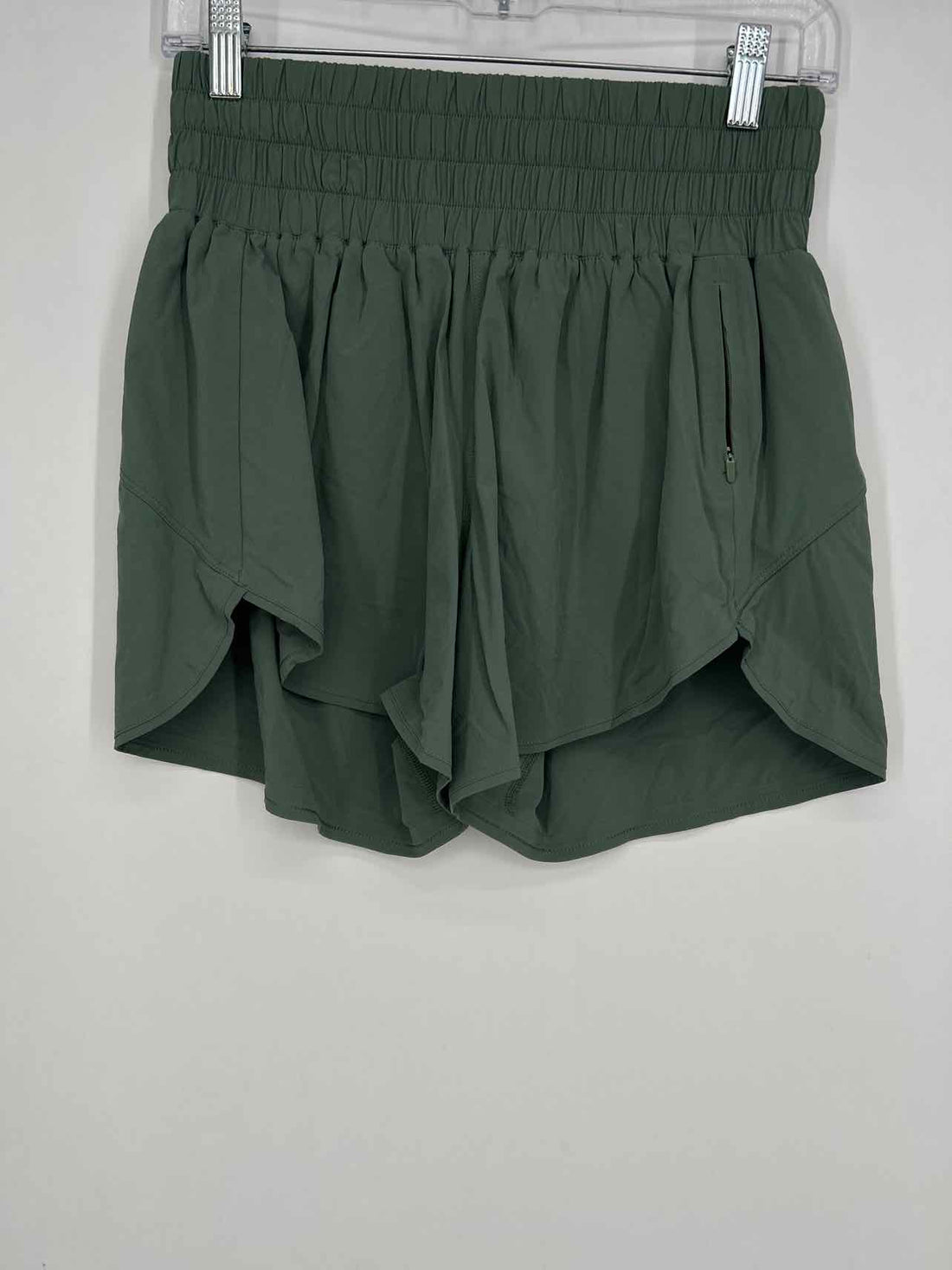 Outdoor Voices Size M Olive Active Shorts
