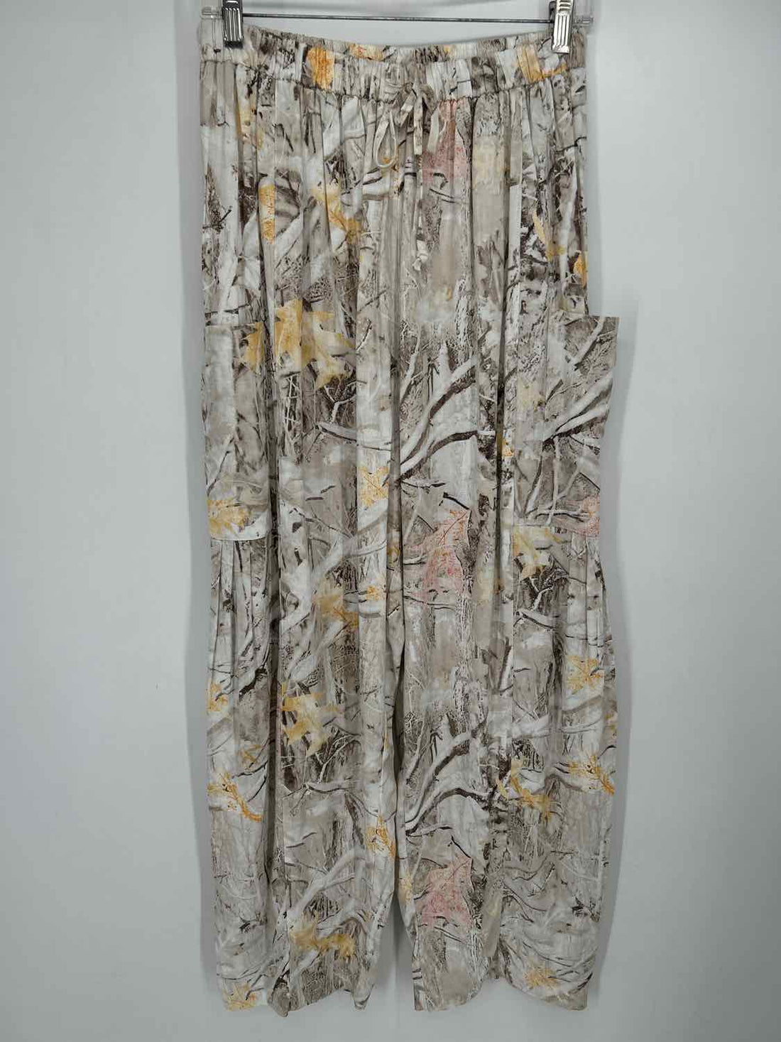 Tarse Size S Camo Linen NWT Pants