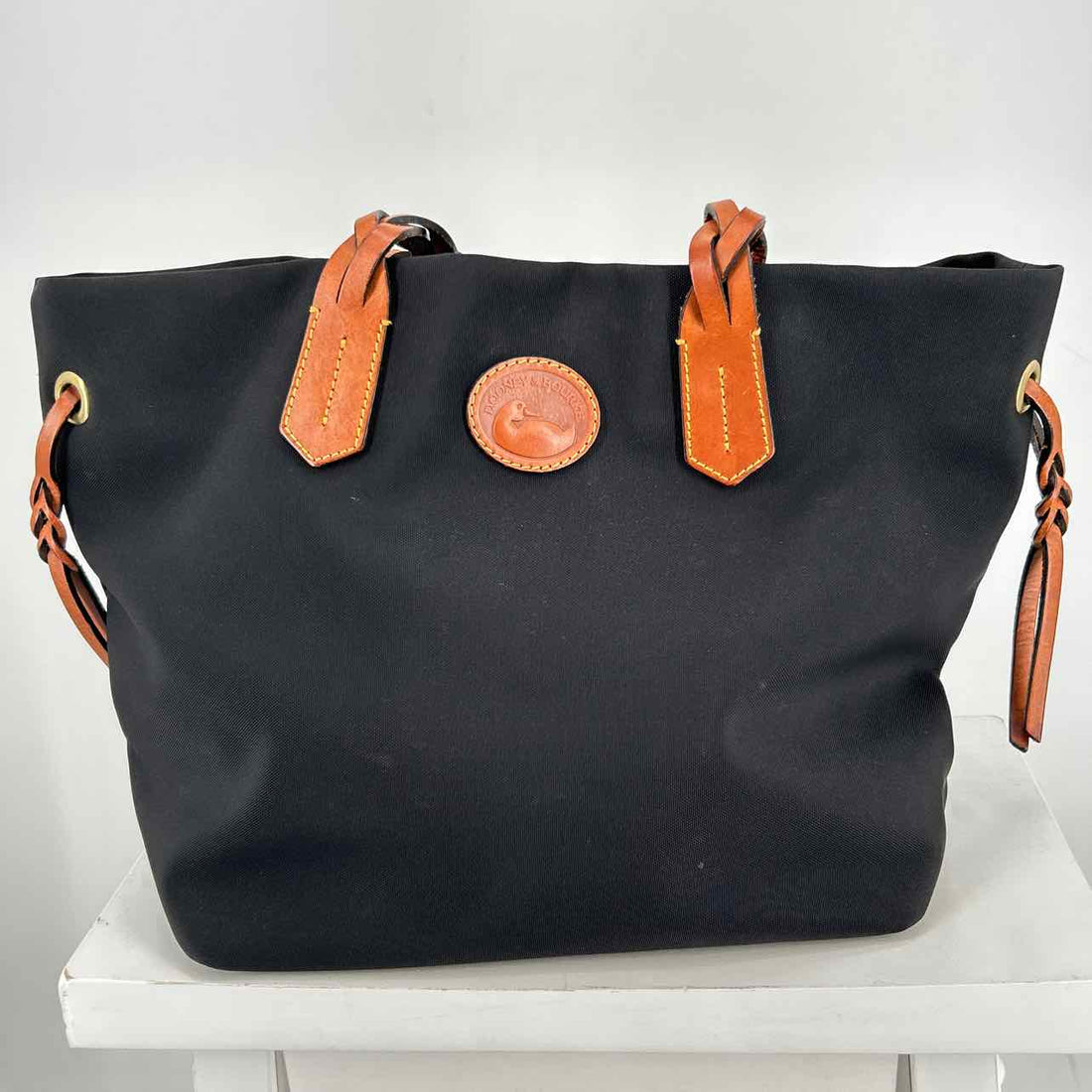 Dooney & Bourke Black Nylon/Leather Pre Owned Tote
