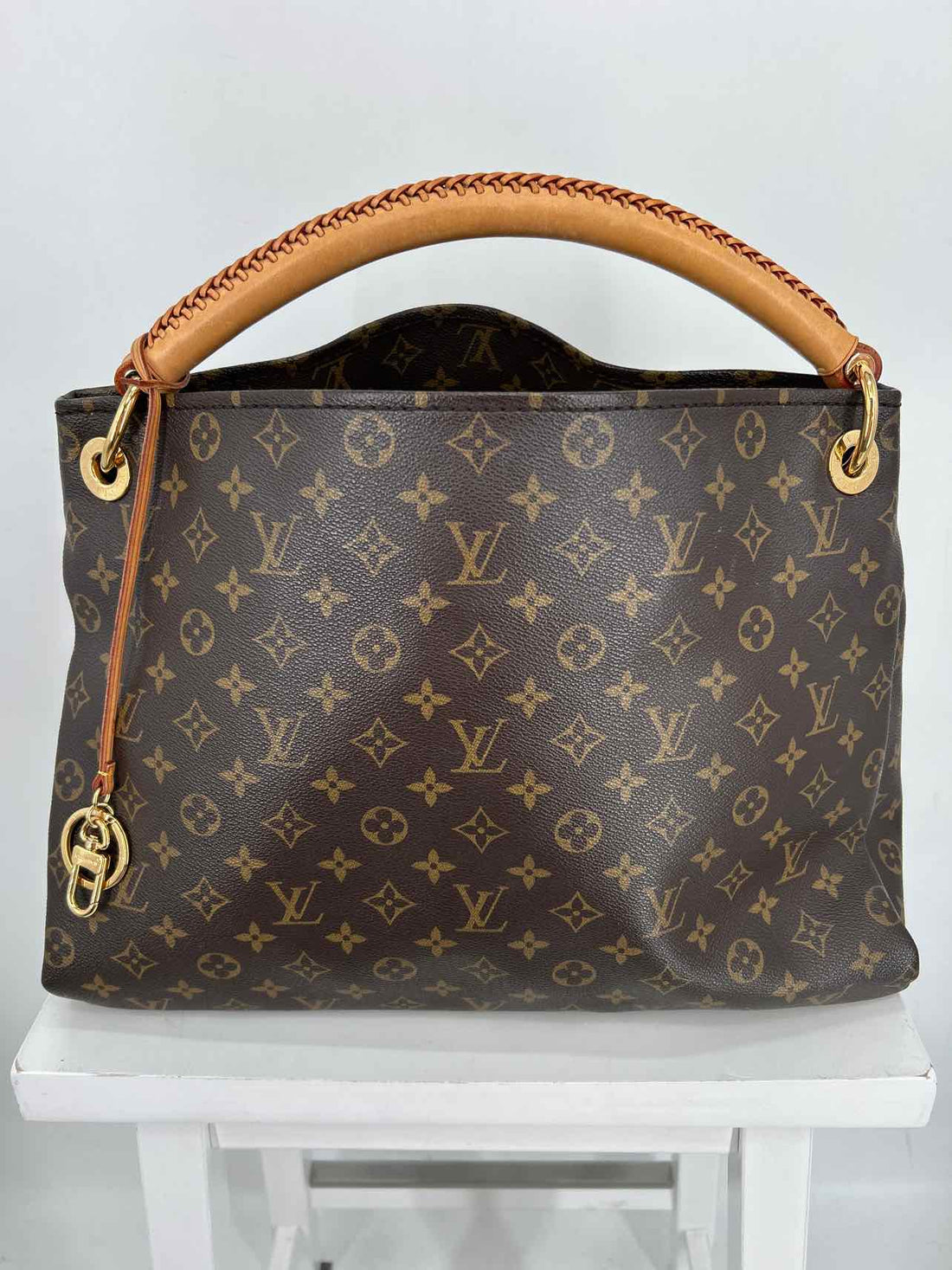Louis Vuitton Brown Monogram Coated Canvas Excellent Condition LUXURY