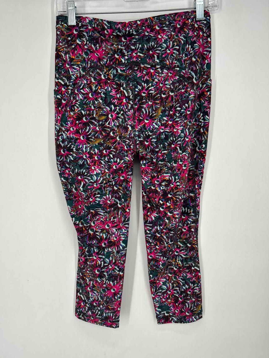 Lululemon Size M Dark Green & Pink Floral Active Leggings