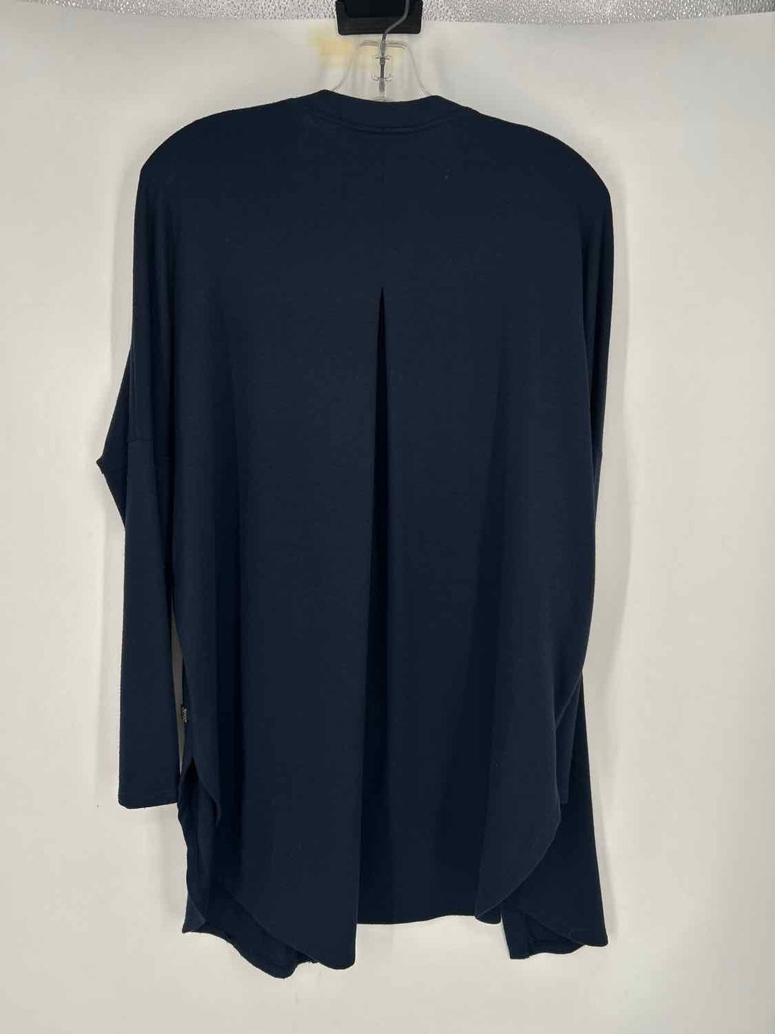 Natori Size XS Navy Cardigan