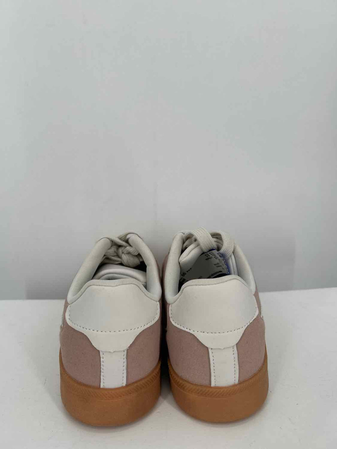 La Sheelah Women Size 6.5 Light Pink Sneakers