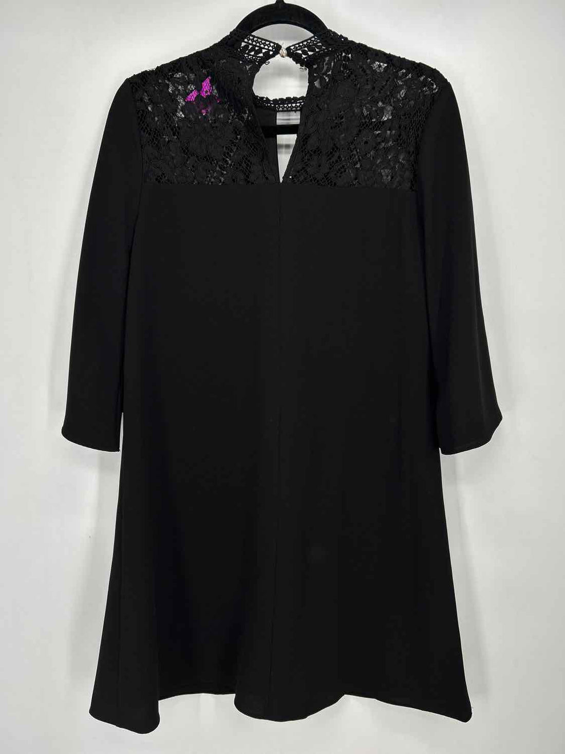 CeCe Size 4 Black NWT Dress