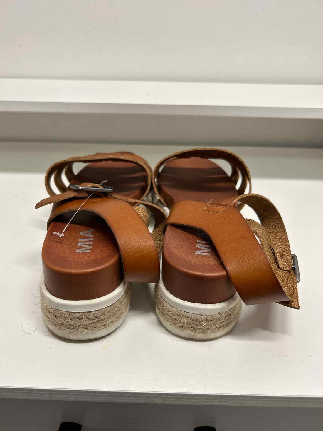Mia Women Size 8.5 Mahogany Platform Sandals