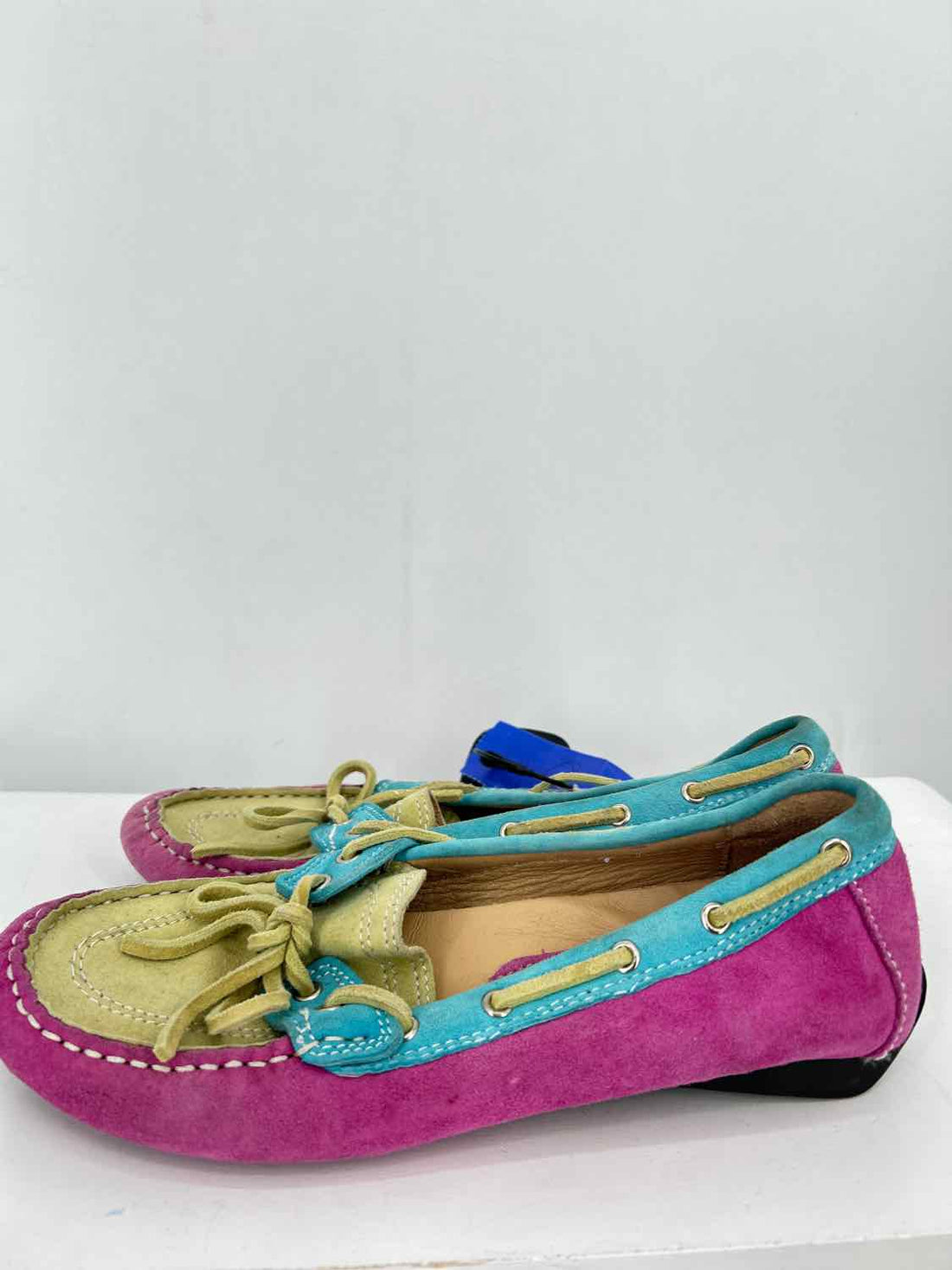 Vaneli Women Size 6 Magenta Colorblock Loafers