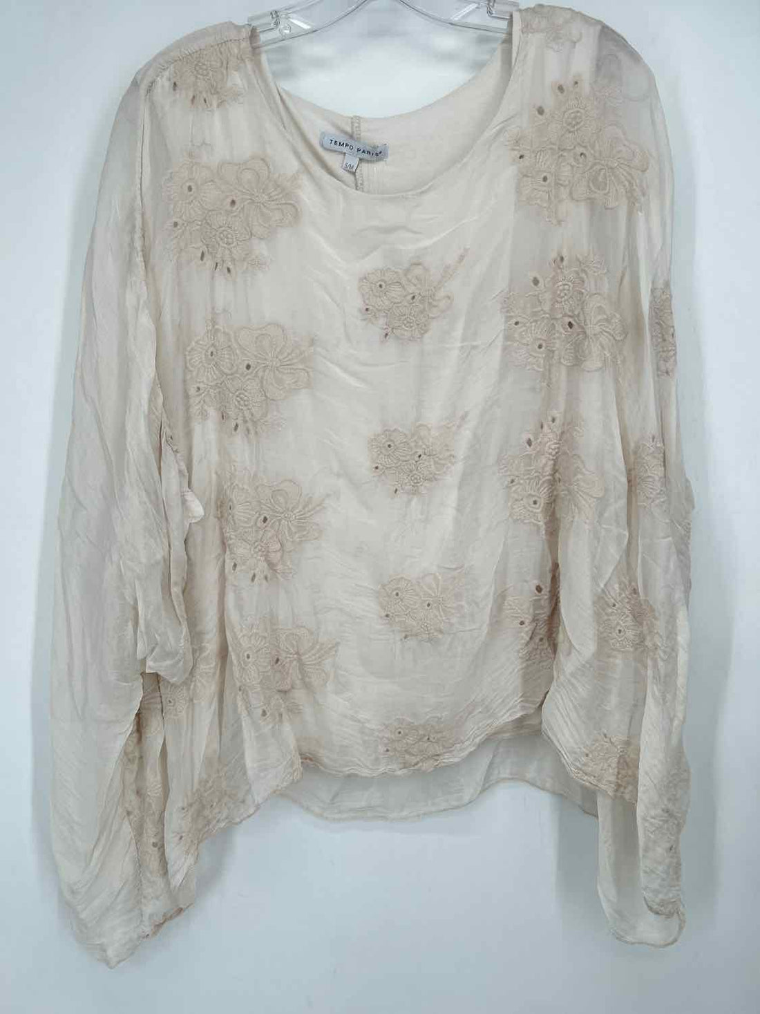 Tempo Paris Size M Cream Floral Silk Long Sleeve