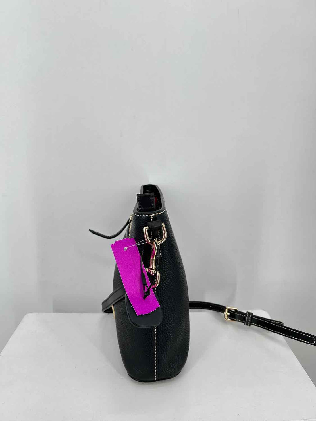 Dooney & Bourke Black Pebbled Leather Excellent Condition Crossbody