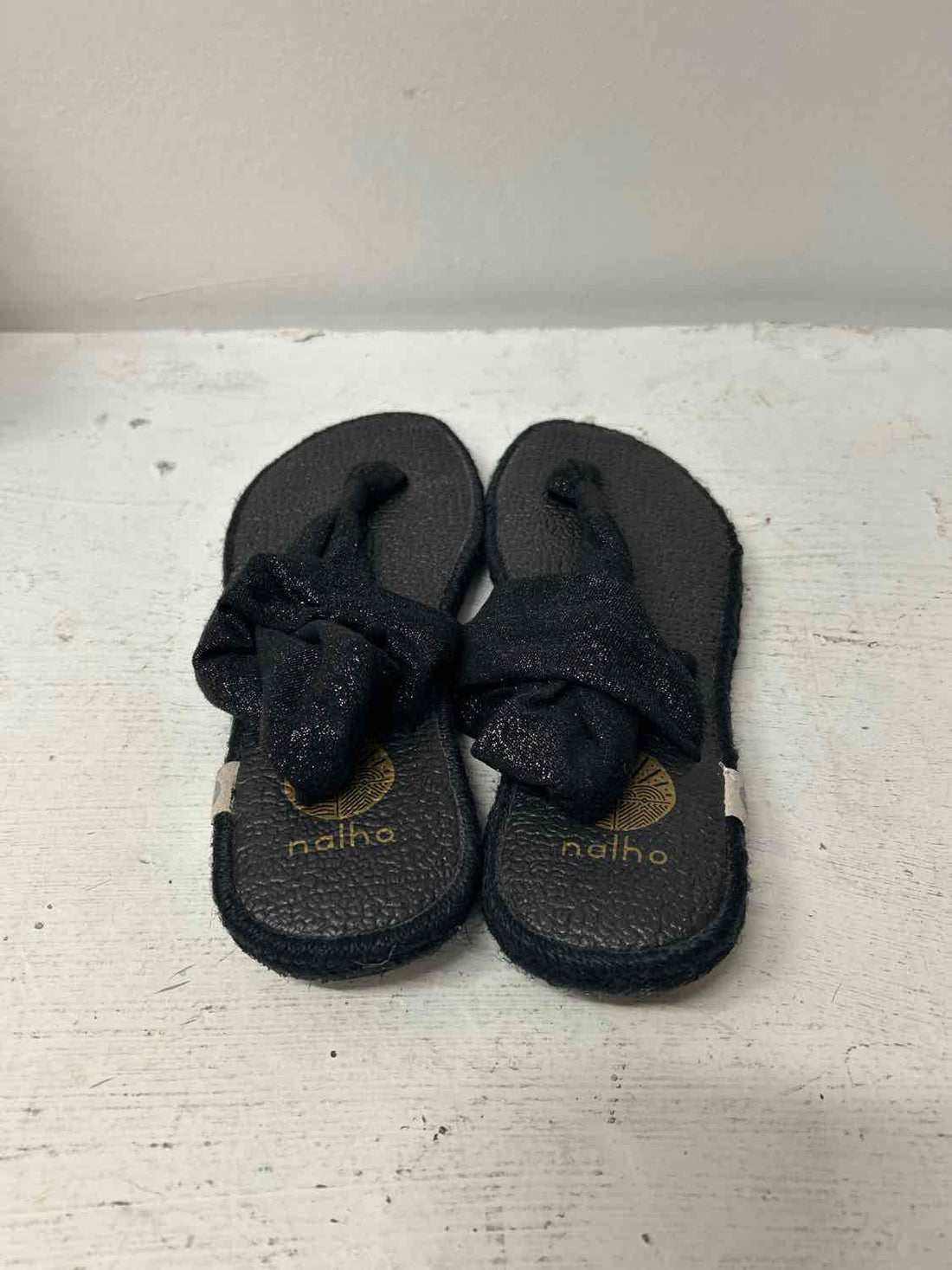 Nalho Women Size 8 Black Shimmer Sandals