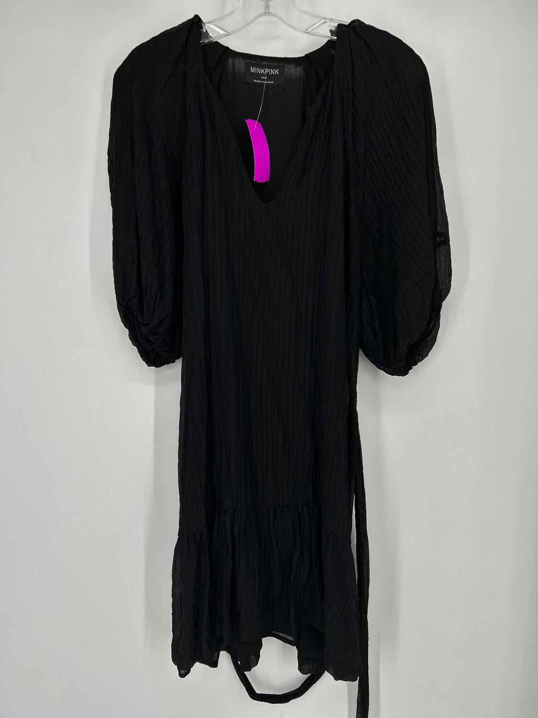 Mink Pink Size L Black Textured Short Sleeve Dress