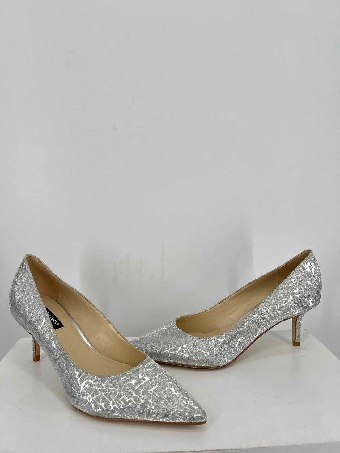 Nine West Women Size 9 Silver Heels