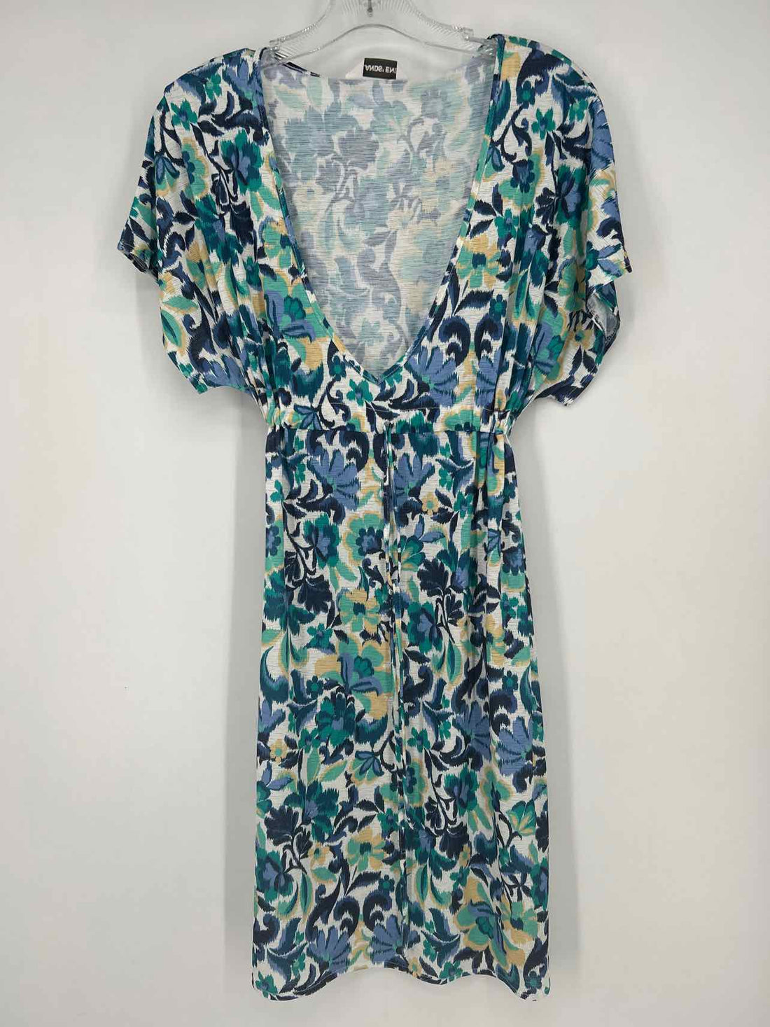 Land's End Size M White Blue & Green Floral NWT Coverup