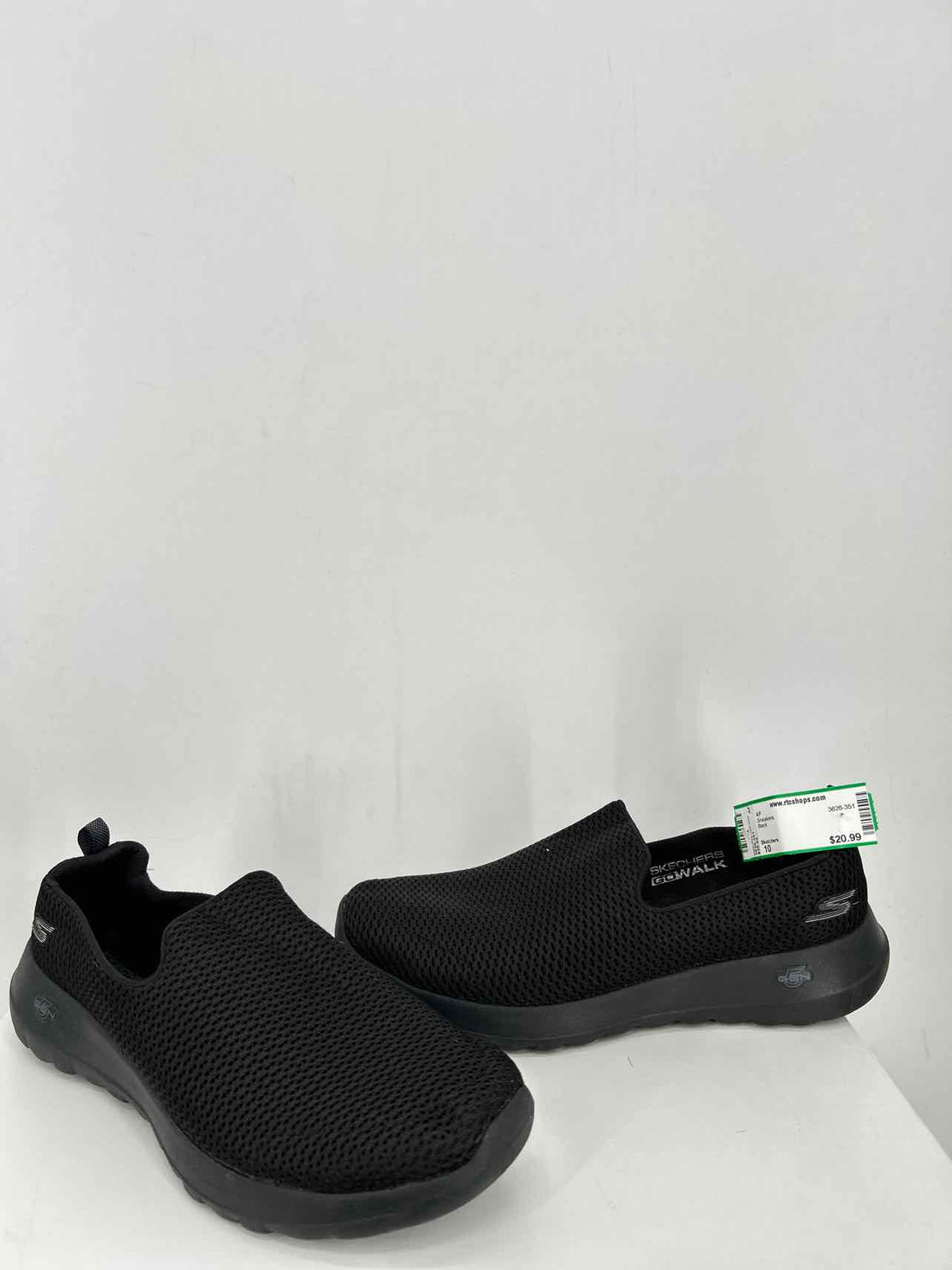 Sketchers Women Size 10 Black Sneakers