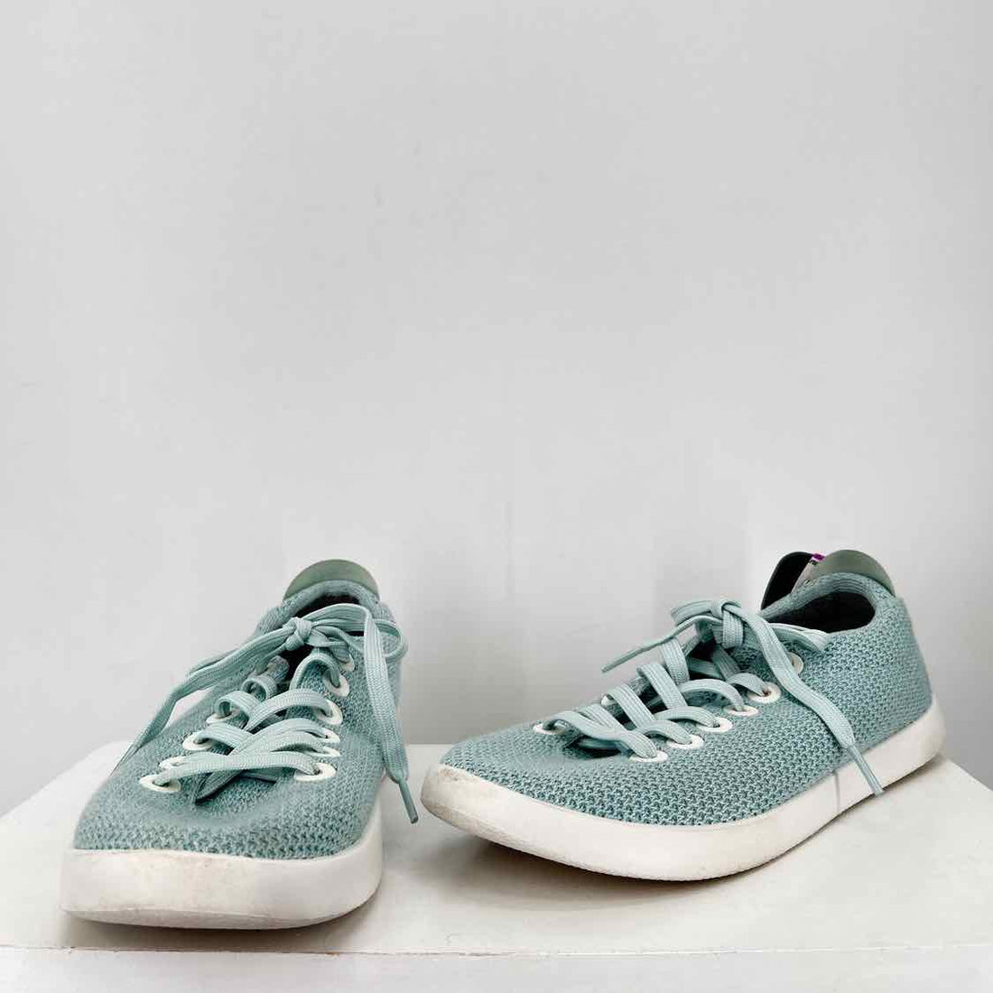 Allbirds Women Size 10 Light Blue Sneakers