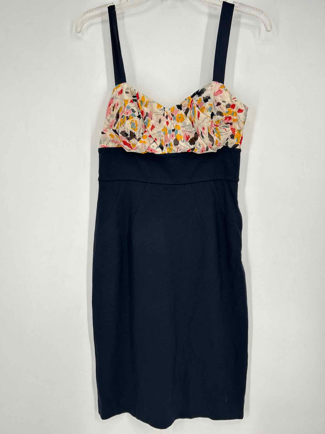 Diane Von Furstenberg Size 6 Dark Navy Print Sleeveless Dress