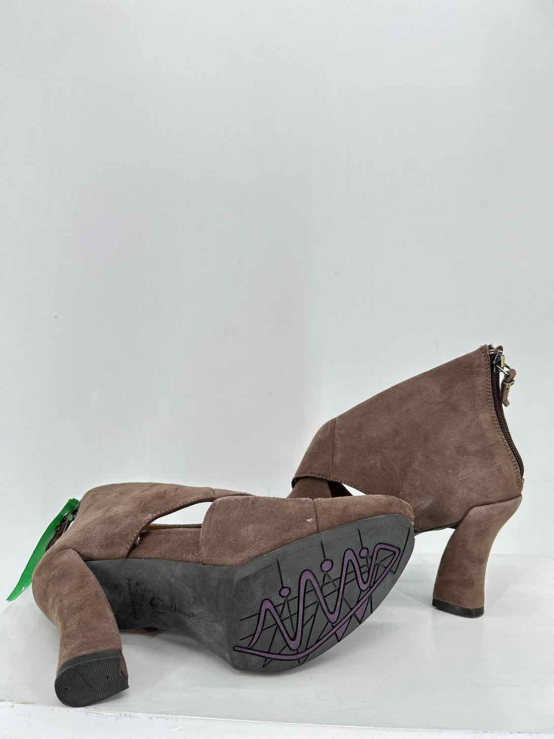 Earthies Syaiana Women Size 8 Taupe Peep Toe Heels