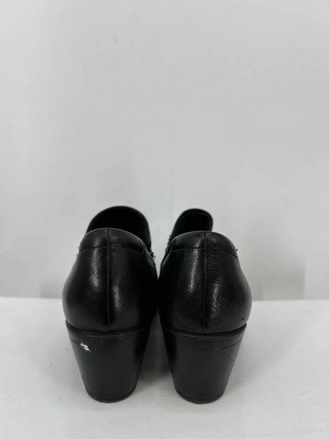 Clarks Women Size 8 Black Ankle Boot