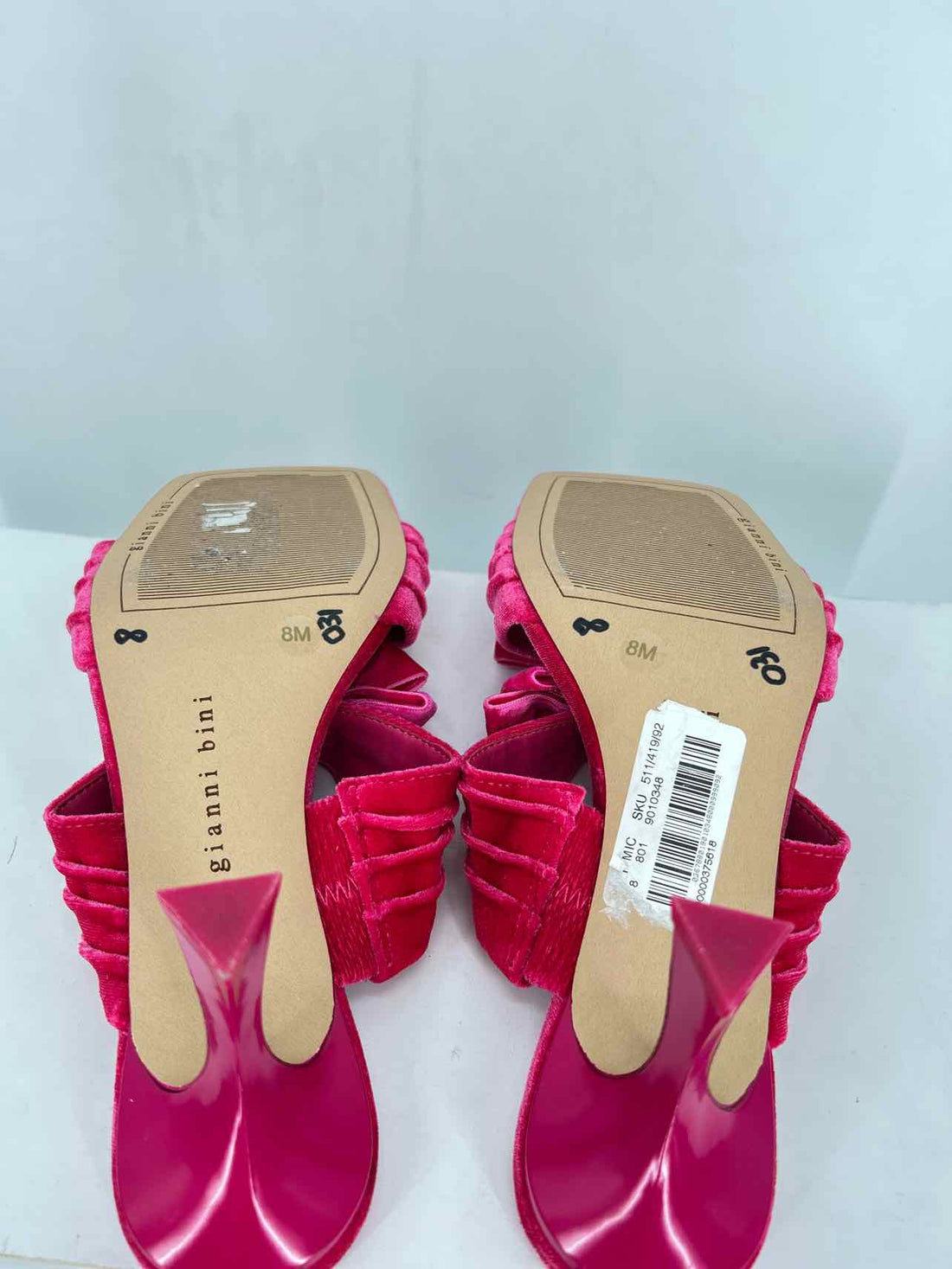Gianni Bini Women Size 8 Hot Pink Velvet Heels