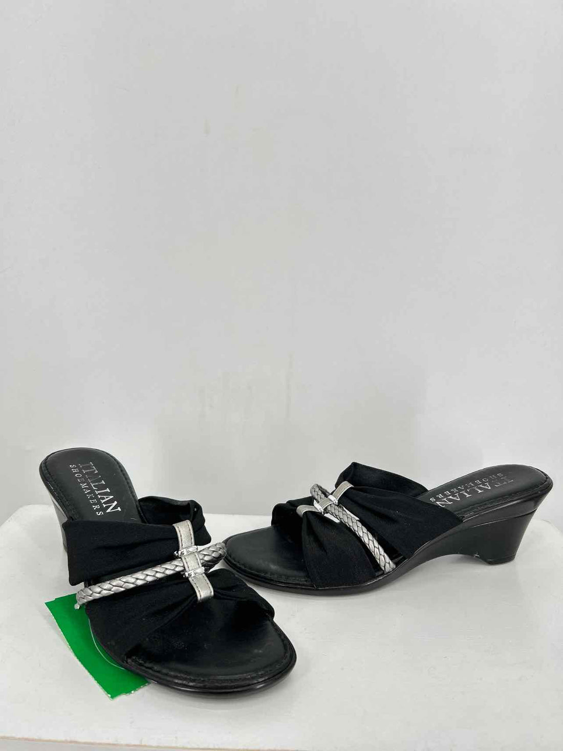 Italian Shoe Makers Women Size 6 Black Wedges