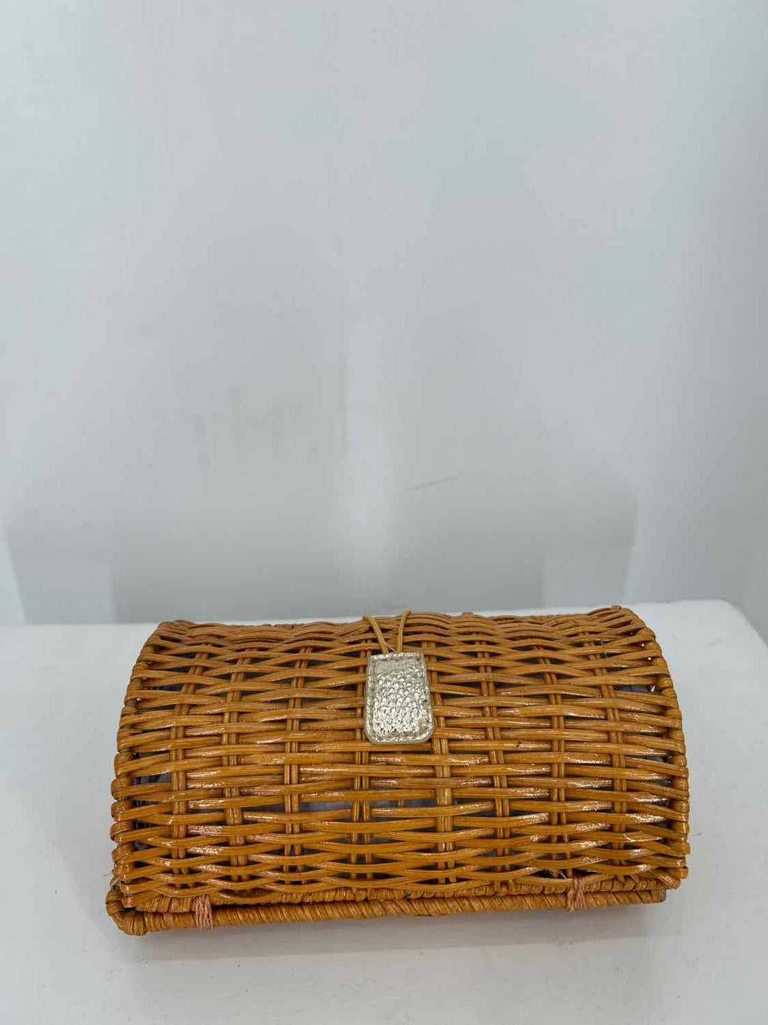 Lilly Pulitzer Wicker Rattan Pre Owned Clutch