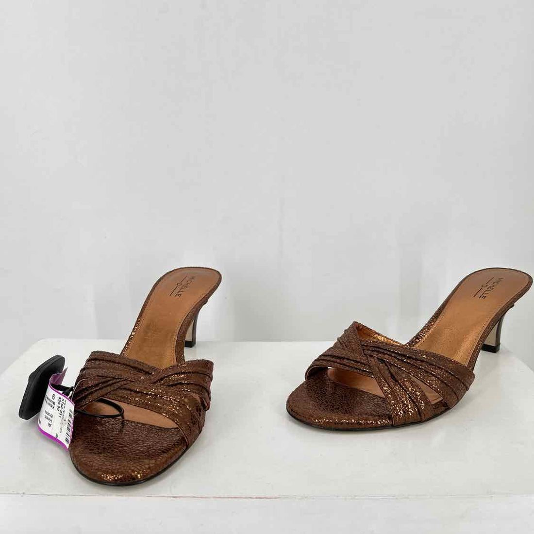 Michelle D Women Size 9 Bronze Heels