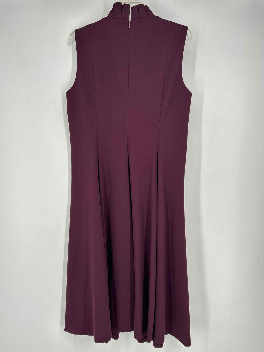 Calvin Klein Size 14 Plum Sleeveless Dress