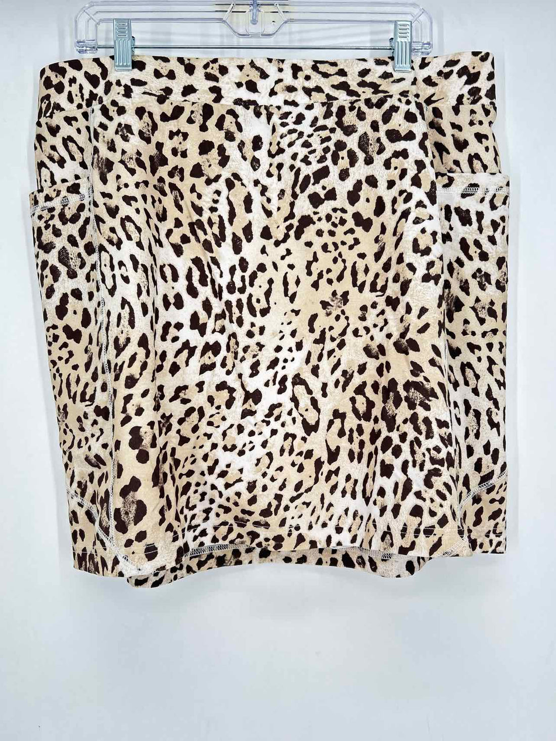 Zenergy by Chicos Size 3 (16) Leopard Active Skorts