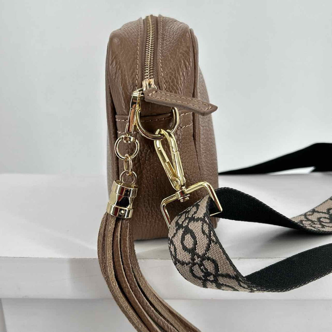 Elie Beaumont Puddy Leather Like New Crossbody