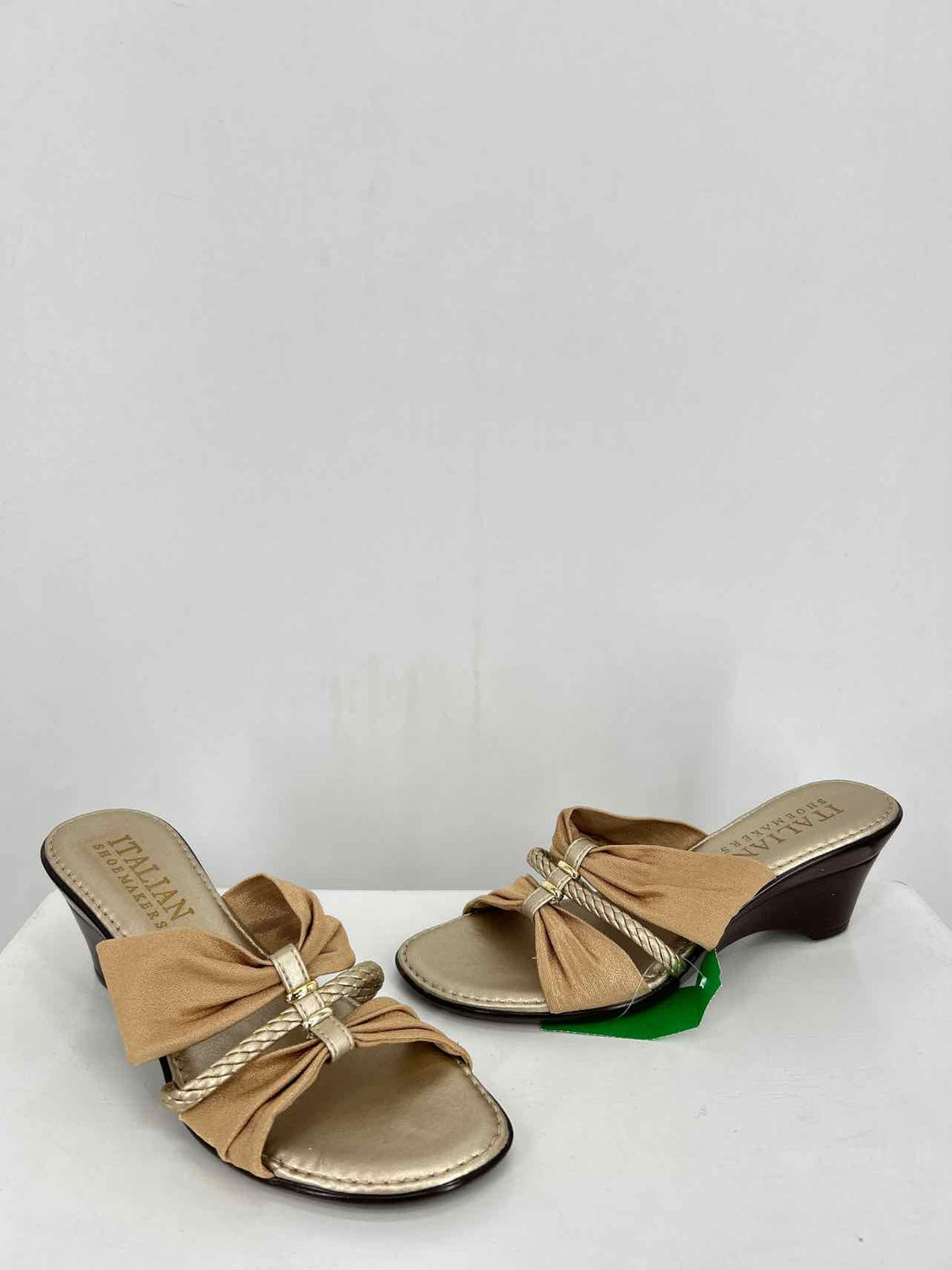 Italian Shoe Makers Women Size 6 Gold Wedges