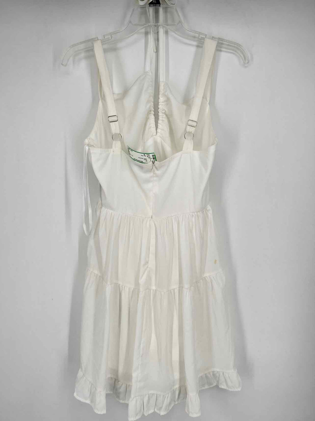 She + Sky Size M White Sleeveless Dress