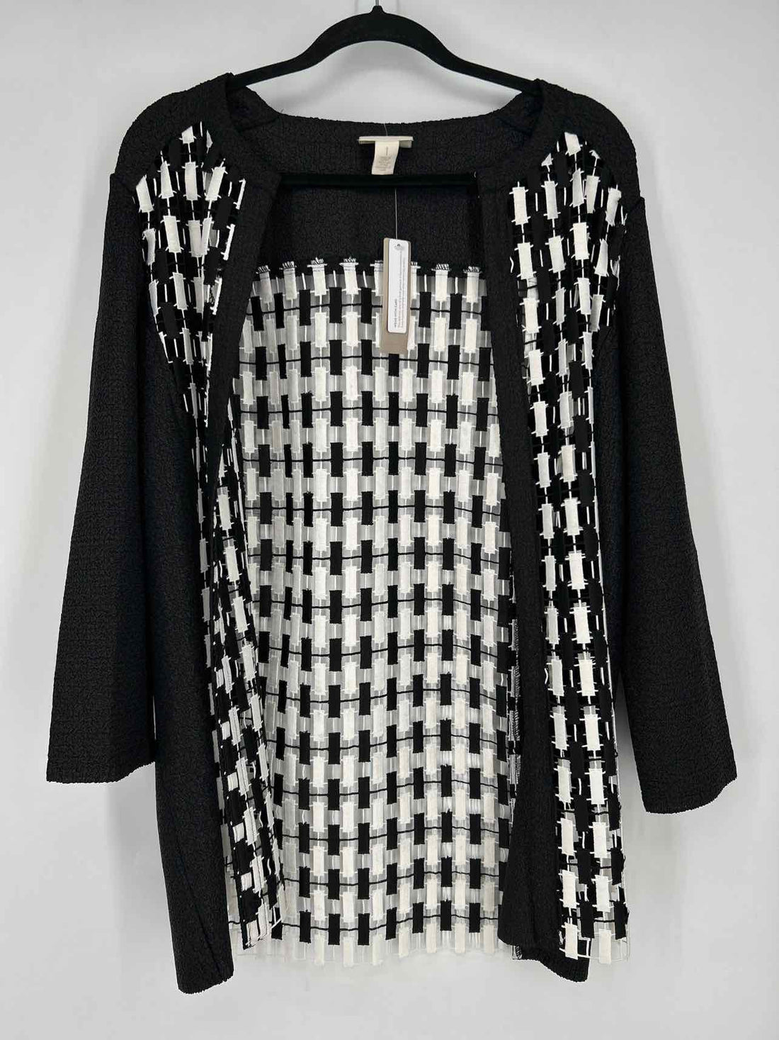 Chicos Size 1 (M) Black & White NWT Cardigan