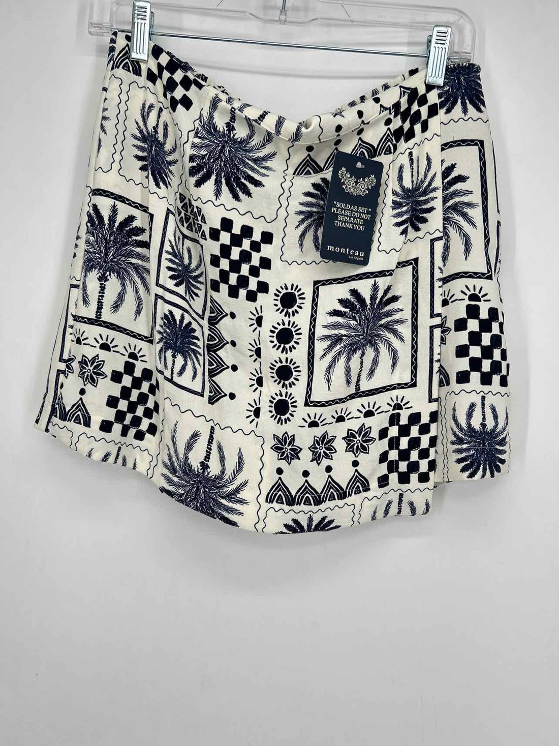 Tullea Size L White & Navy Print NWT Skort