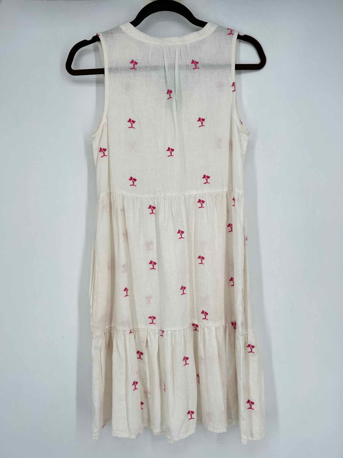 Carve Designs Size XS White Embroidered Sleeveless Dress