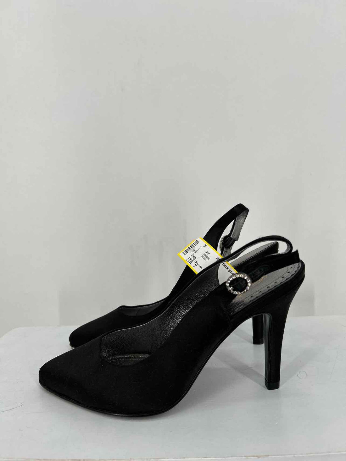 Brooks Brothers Women Size 7 Black Heels