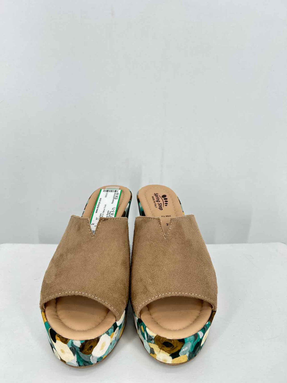 Spring Step Women Size 37 (6.5-7) Green & Yellow Floral Wedges