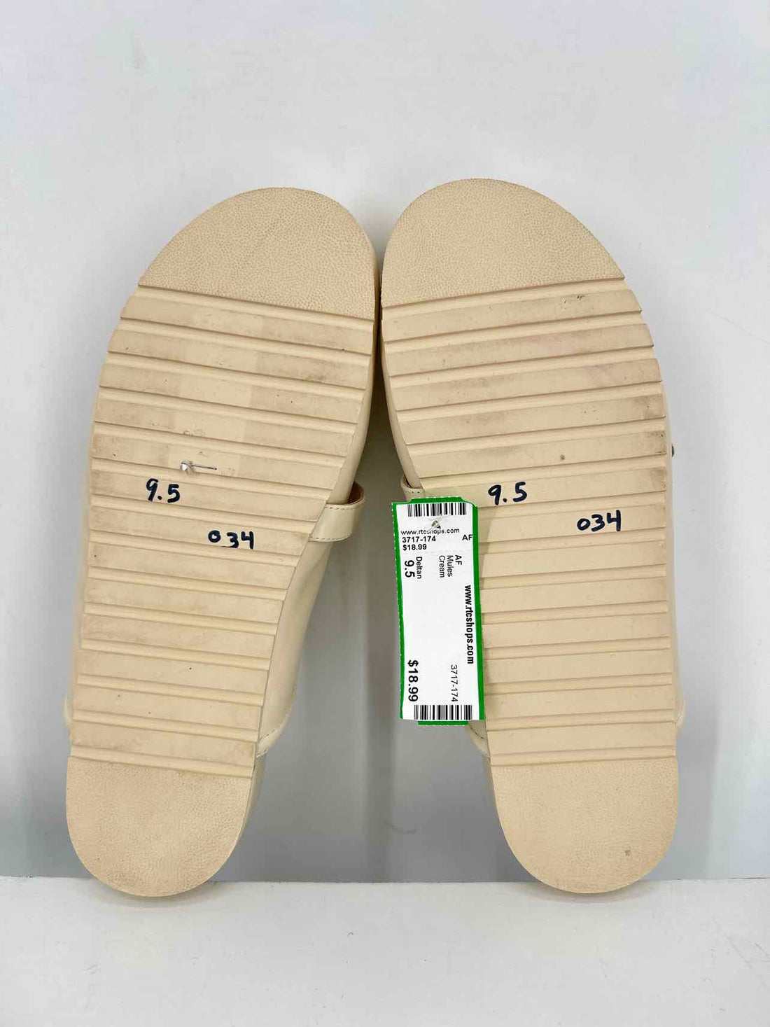 Deltan Women Size 9.5 Cream Mules