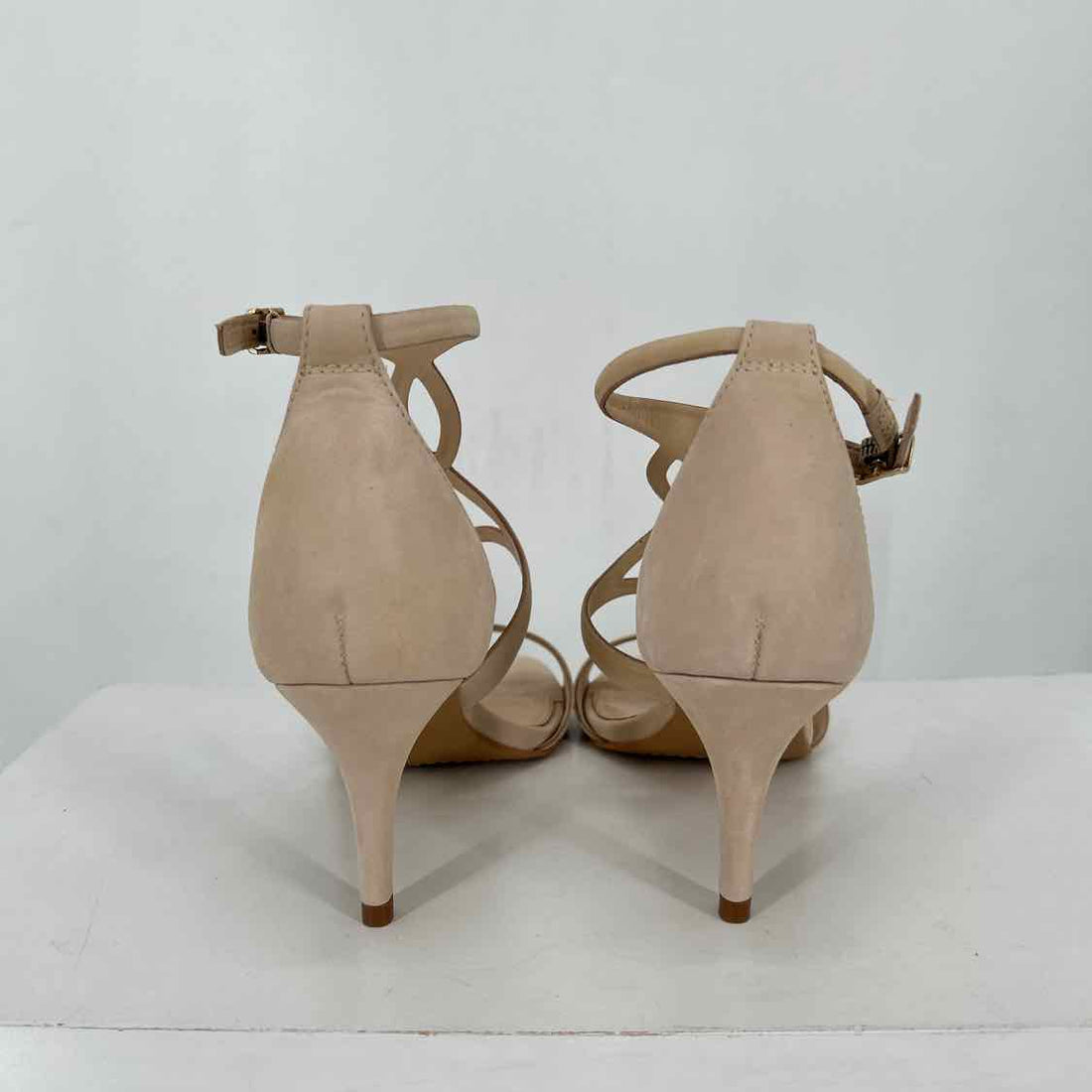 Vince Camuto Women Size 6 Tan Heels