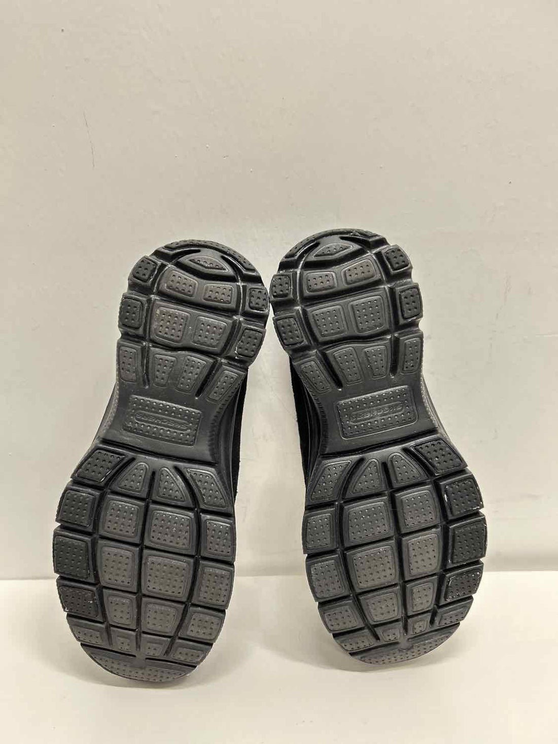 Skechers Women Size 7.5 Black Sneakers