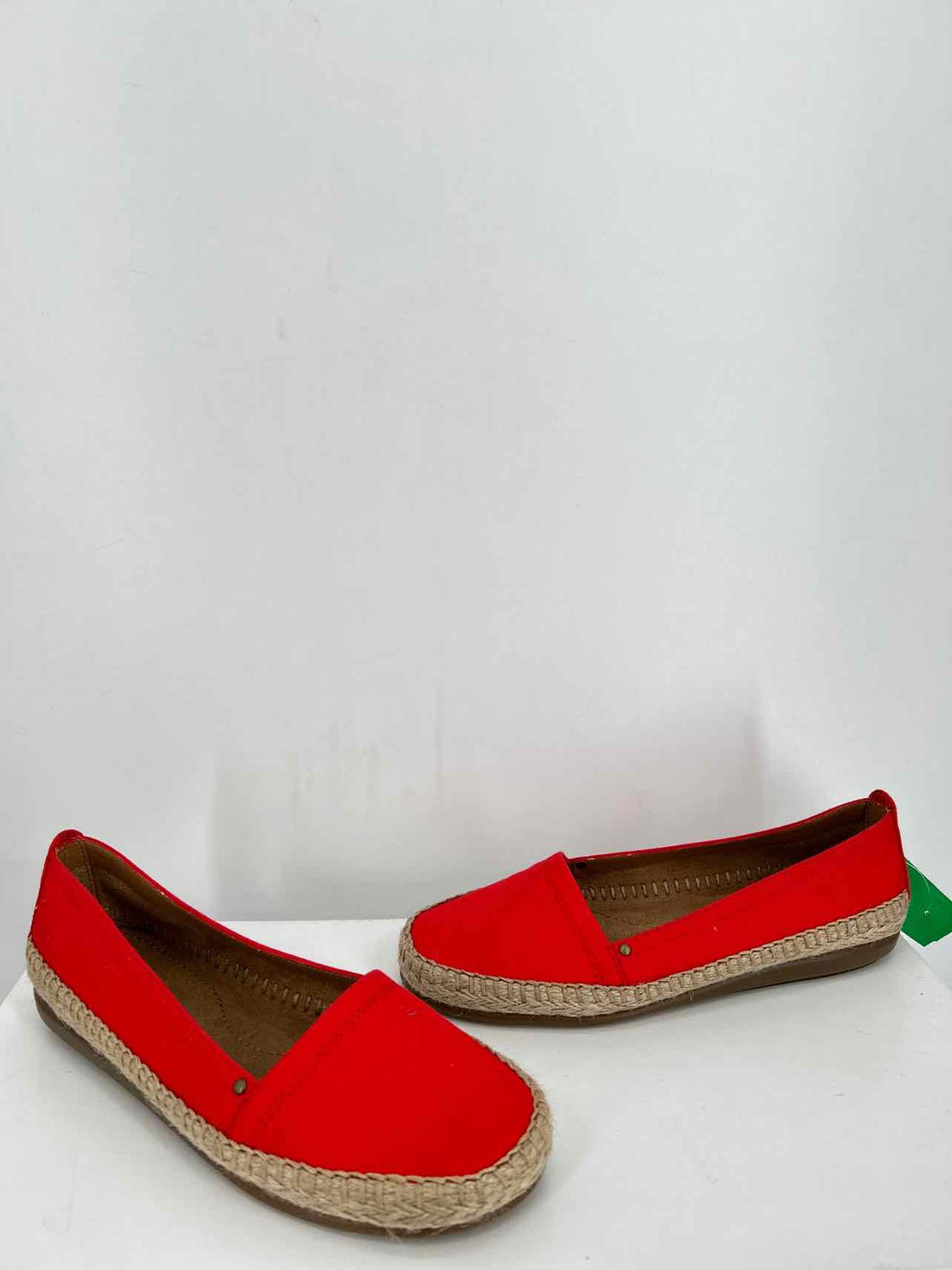 Aerosoles Women Size 6.5 Red Flats