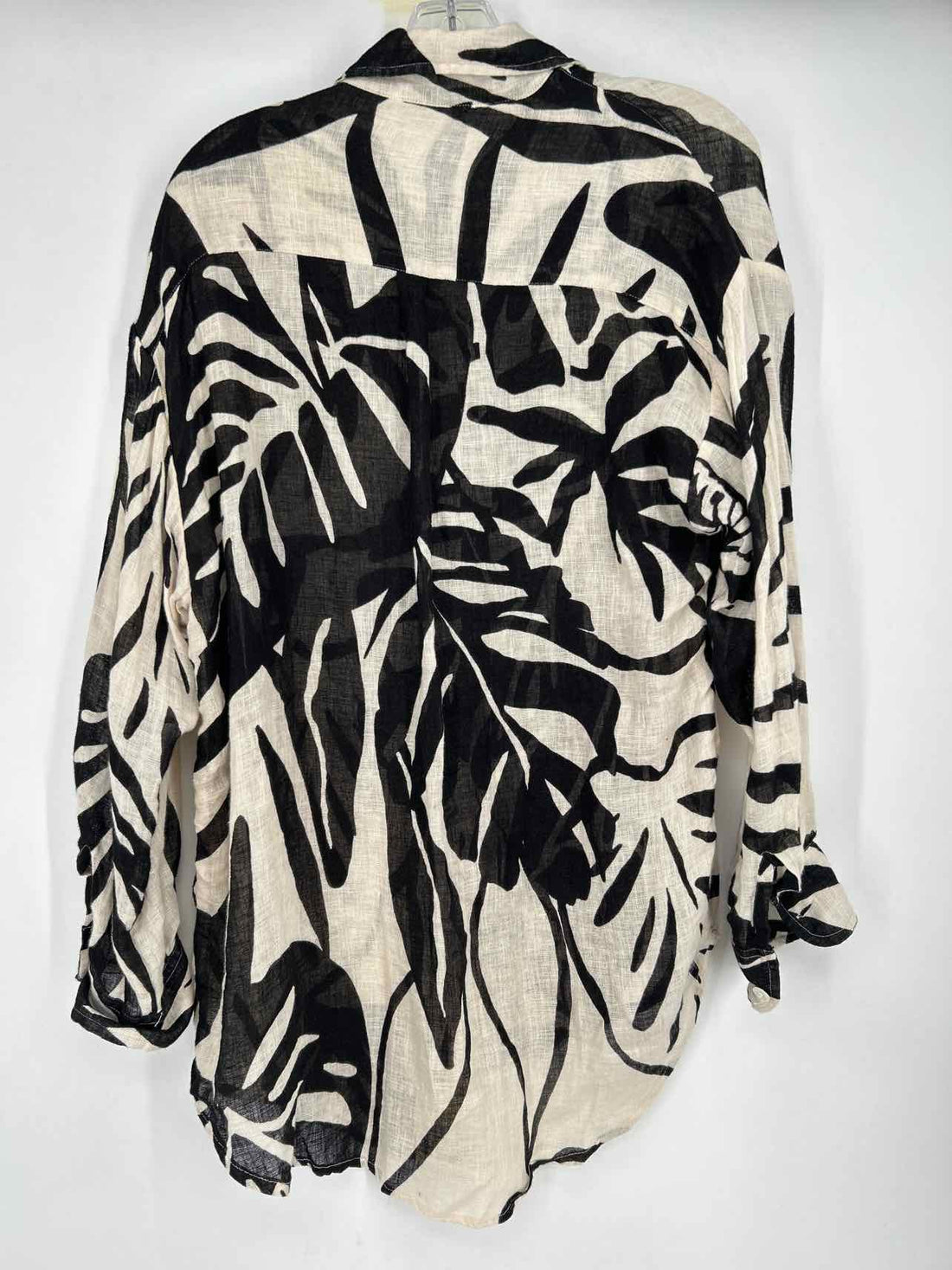 VitaminA Size S Black & Cream Linen Long Sleeve