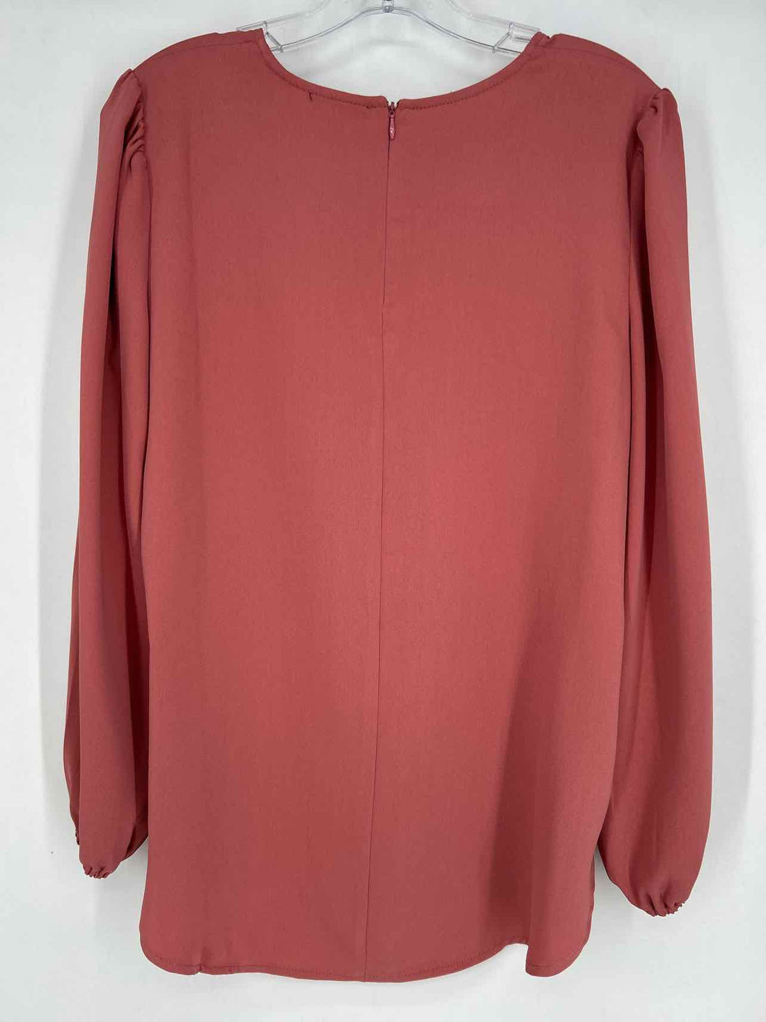 T Tahari Size M Rose Long Sleeve