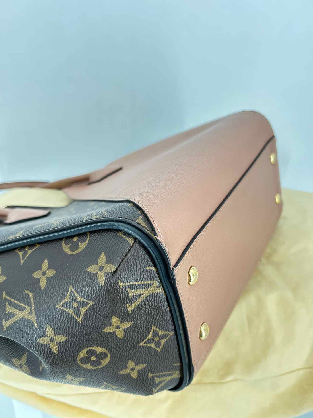 Louis Vuitton Kimono MM Mauve & Monogram Coated Canvas & Leather LUXURY