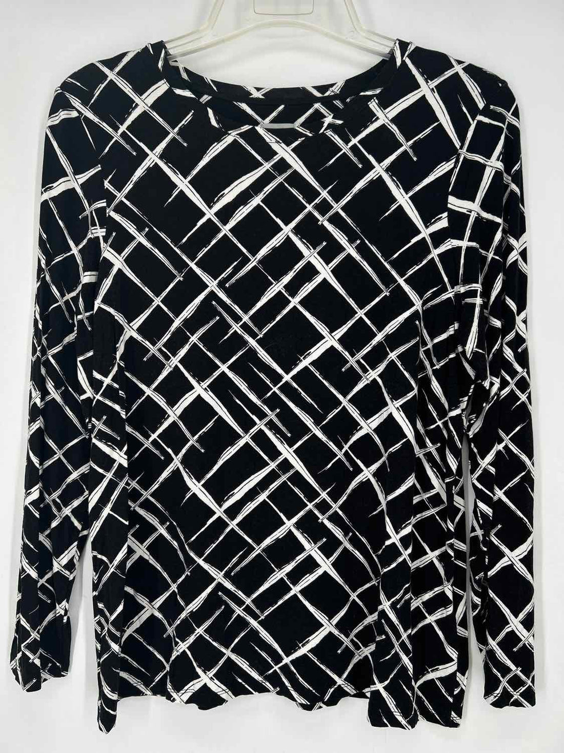 Chicos Size 2 (L) Black & White Print Long Sleeve